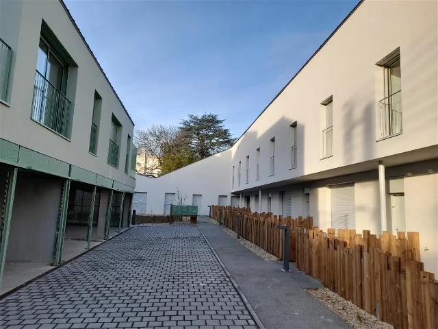 Location Appartement Rue Pierre et Marie Curie, Nantes