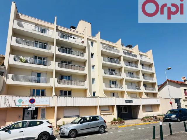 Location Appartement Rue Pierre et Marie Curie, Alfortville