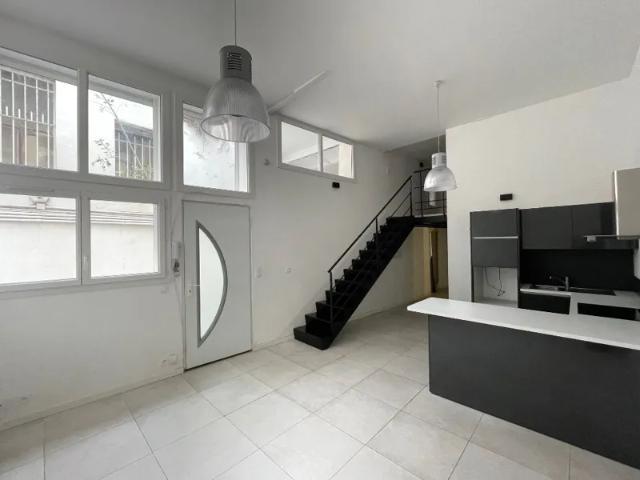 Location Appartement Rue Pierre Laurent, Marseille