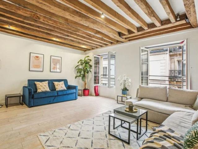 Location Appartement Rue Pierre Lescot, Paris