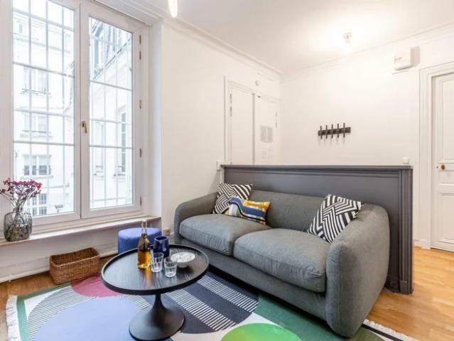 Location Appartement Rue Pierre Lescot, Paris