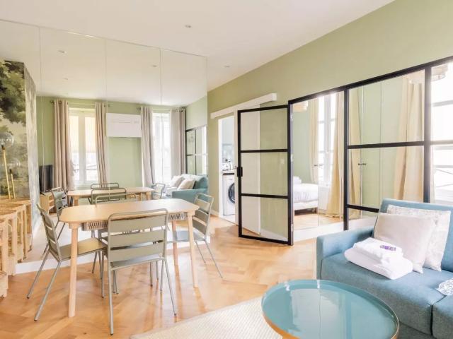 Location Appartement Rue Pierre Leroux, Paris