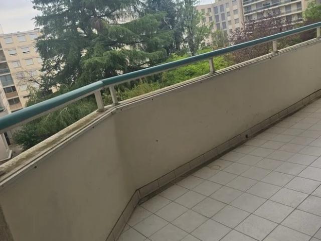 Location Appartement Rue Pierre Robin, Lyon