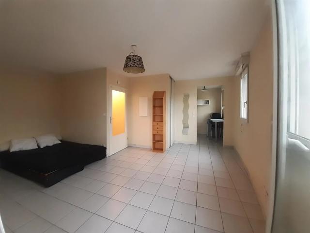 Location Appartement Rue Pierre Semard, Grenoble