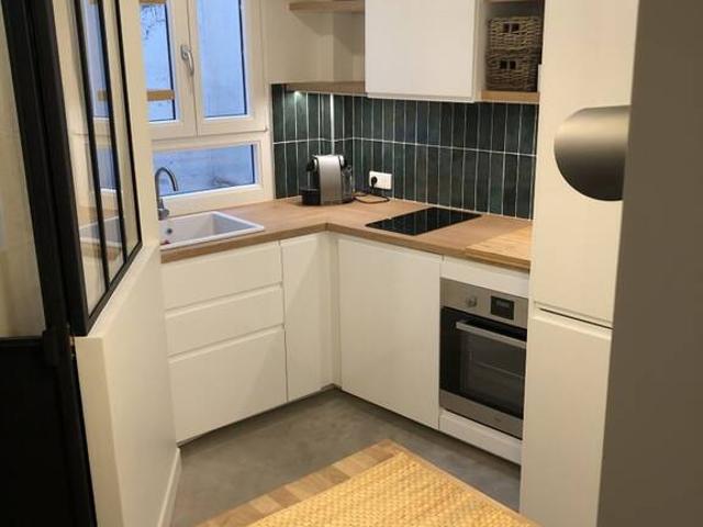 Location Appartement Rue Pierre Semard, Paris