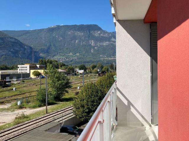 Location Appartement Rue Pierre Semard, Saint Martin le Vinoux