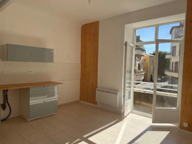 Location Appartement Rue Pierre Taillant, Pont Saint Esprit