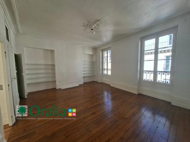 Location Appartement Rue Piron, Dijon