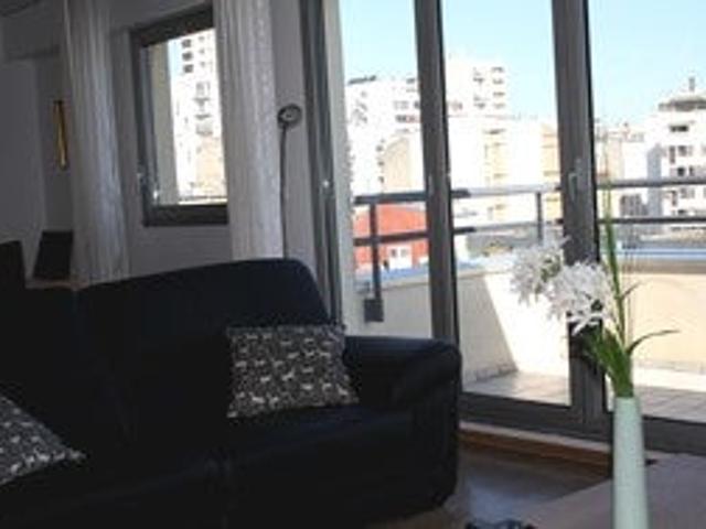 Location Appartement Rue Planchat, Paris