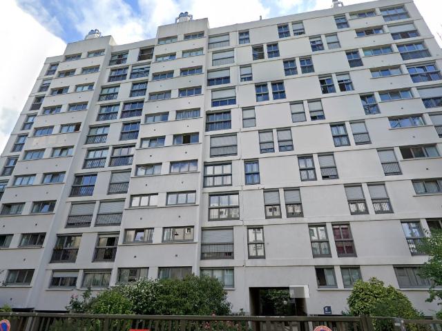 Location Appartement Rue Planchat, Paris