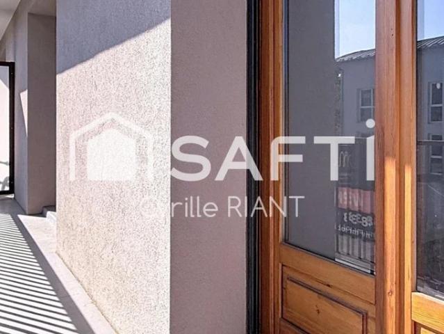 Location Appartement Rue Plein Soleil, Montferrat