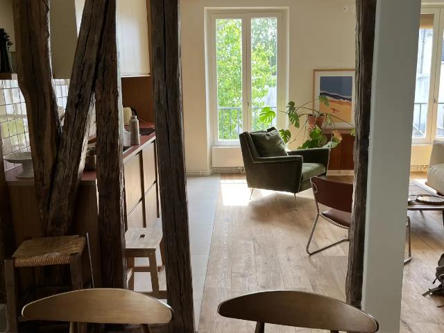 Location Appartement Rue Pradier, Paris