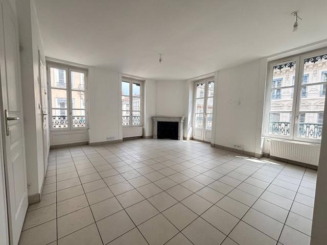 Location Appartement Rue Président Édouard Herriot, Lyon
