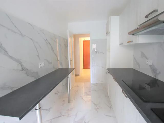 Location Appartement Rue Puget, Nice