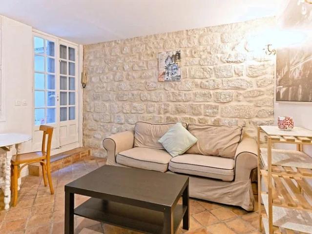 Location Appartement Rue Quincampoix, Paris