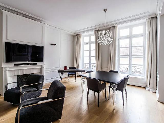 Location Appartement Rue Quincampoix, Paris