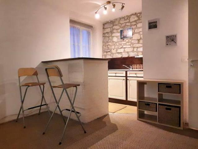 Location Appartement Rue Rousselet, Paris