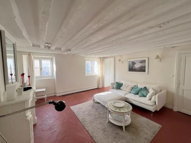 Location Appartement Rue Royale, Versailles
