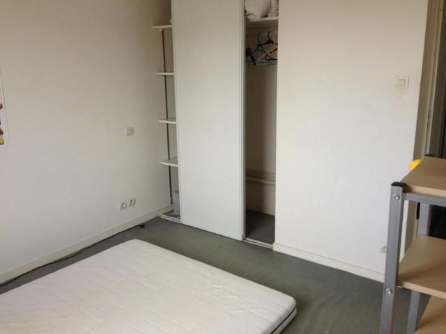 Location Appartement Rue Robert Caumont, Bordeaux