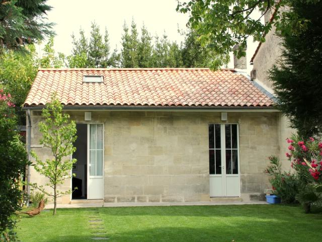 Location Appartement Rue Robert Caumont, Bordeaux