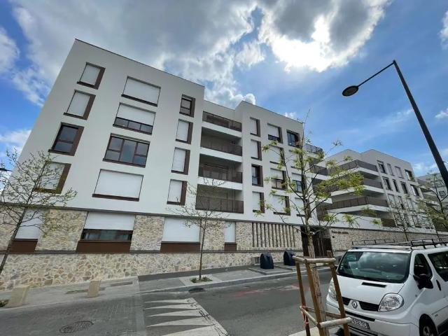 Location Appartement Rue Robert Desnos, Saint Denis