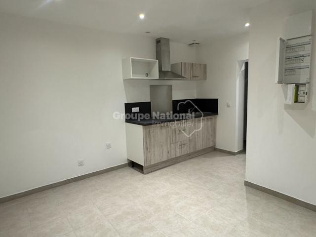 Location Appartement Rue Robert Doisneau, Arles