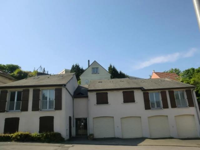 Location Appartement Rue Robert Schuman, Creil