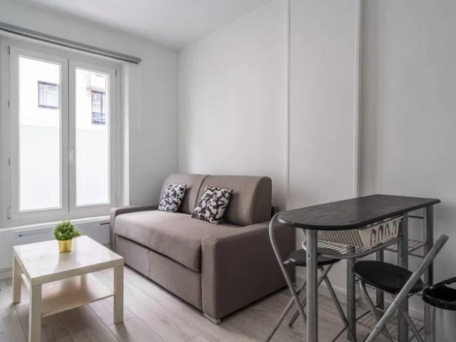 Location Appartement Rue Roberval, Paris