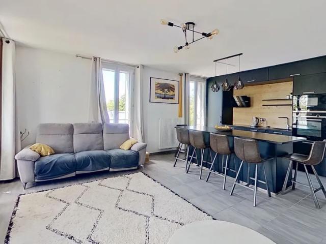 Location Appartement Rue Roger Fenech, Lyon