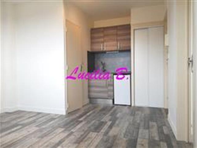 Location Appartement Rue Roger Salengro, Tours