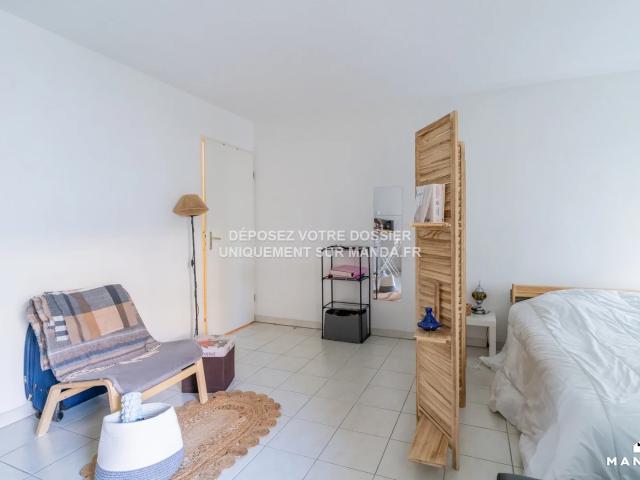 Location Appartement Rue Roger Renzo, Marseille
