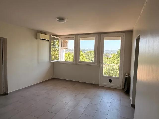 Location Appartement Rue Roland Garros, Marignane