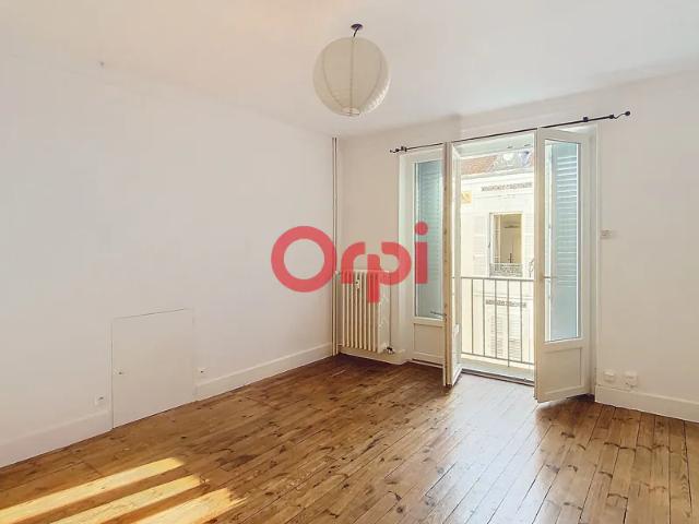 Location Appartement Rue Roovère, Vichy