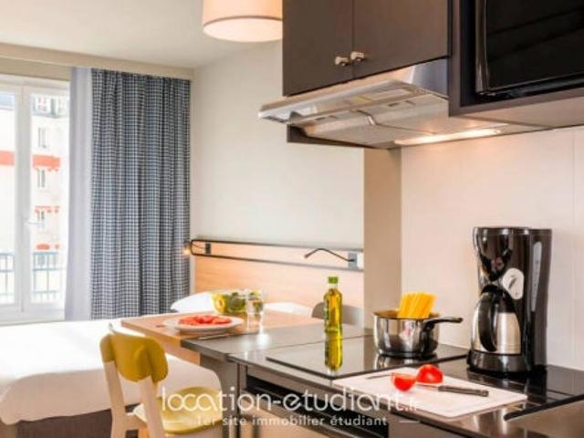 Location Appartement Rue Roque de Fillol, Puteaux