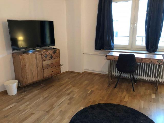 Location Appartement Rue Raymond Losserand, Paris