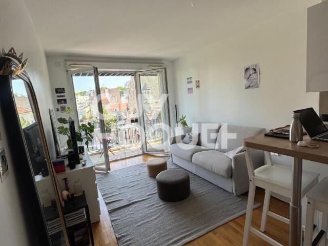 Location Appartement Rue Raymond Marcheron, Vanves