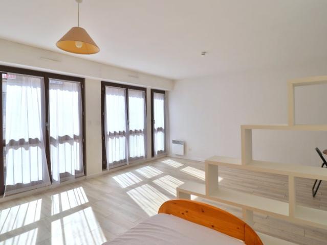 Location Appartement Rue Raymond Poincaré, Troyes
