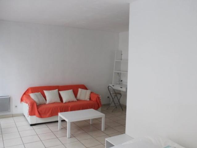 Location Appartement Rue Raymond Poincaré, Troyes