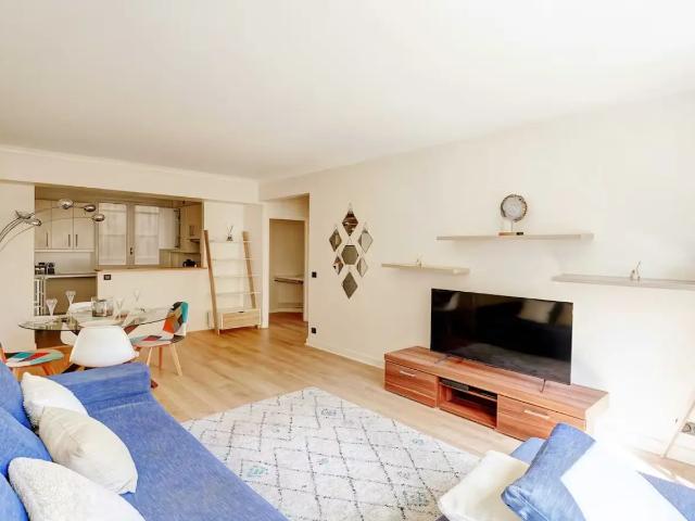 Location Appartement Rue Raynouard, Paris
