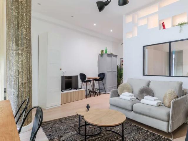 Location Appartement Rue Raynouard, Paris