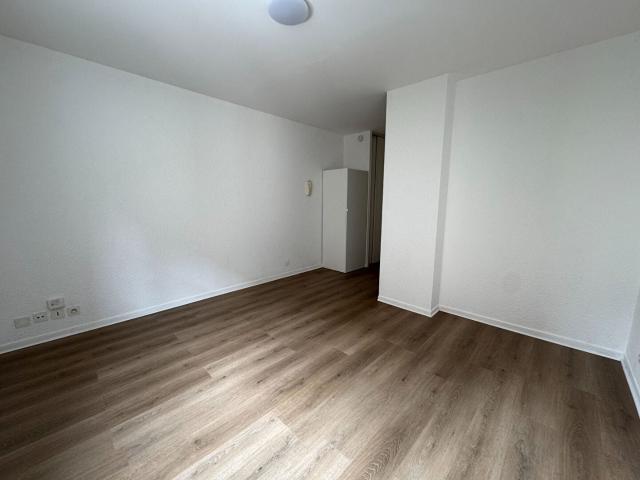 Location Appartement Rue Rabelais, Rennes