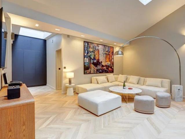 Location Appartement Rue Rambuteau, Paris