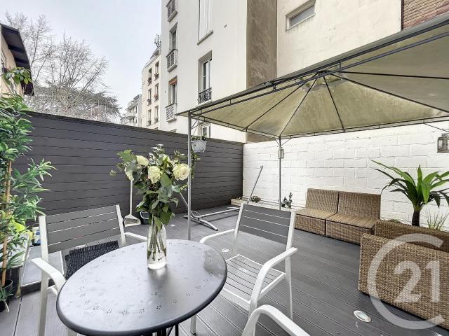 Location Appartement Rue Ramus, Paris