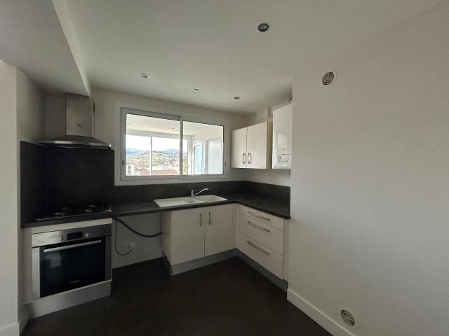 Location Appartement Rue Raoul Follereau, Montbrison