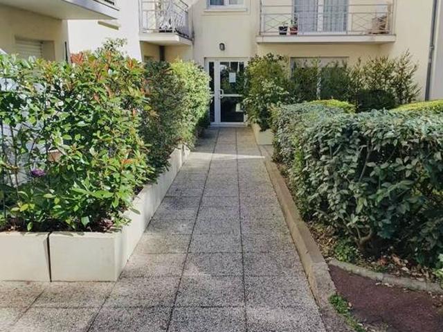 Location Appartement Rue Raoul Follereau, Bussy Saint Georges