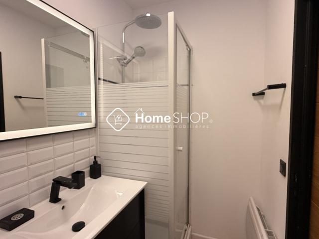 Location Appartement Rue Reine Élisabeth Von Wittelbach, Marseille