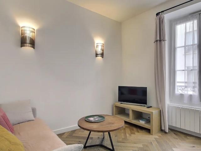 Location Appartement Rue Rémy Dumoncel, Paris