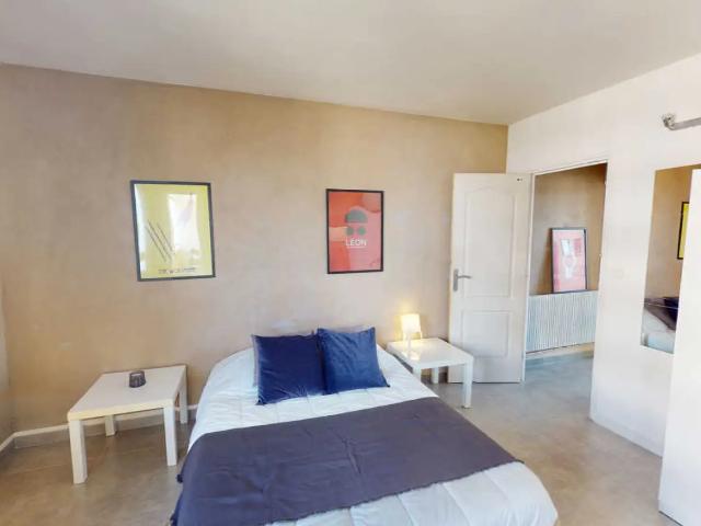 Location Appartement Rue Renaud de Villeneuve, Montpellier