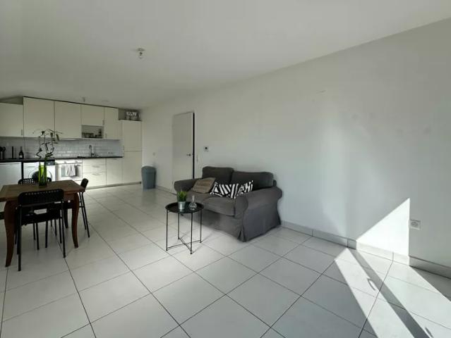 Location Appartement Rue René Hamon, Villejuif