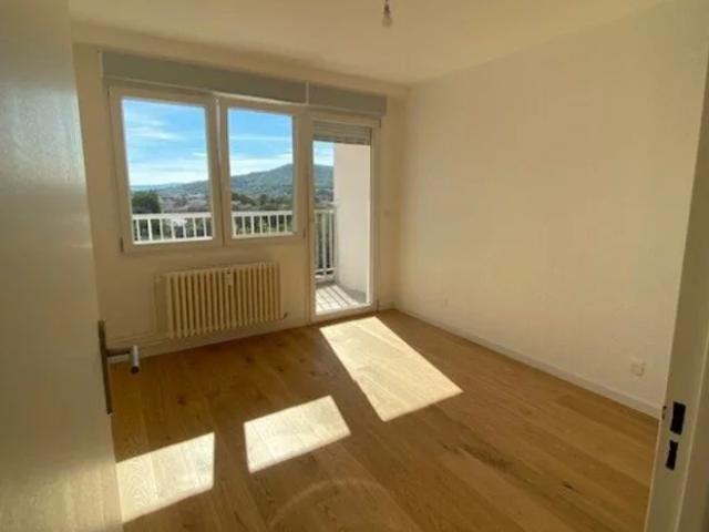 Location Appartement Rue René Paquet, Metz